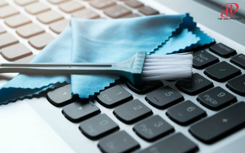 vệ sinh bàn phím laptop
