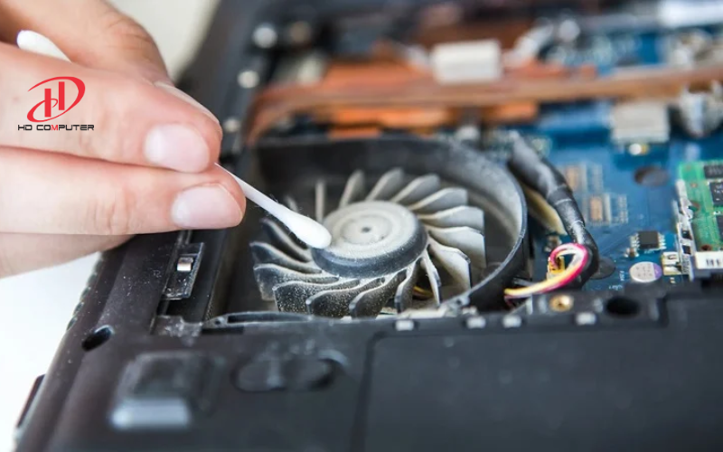Vệ sinh laptop gaming