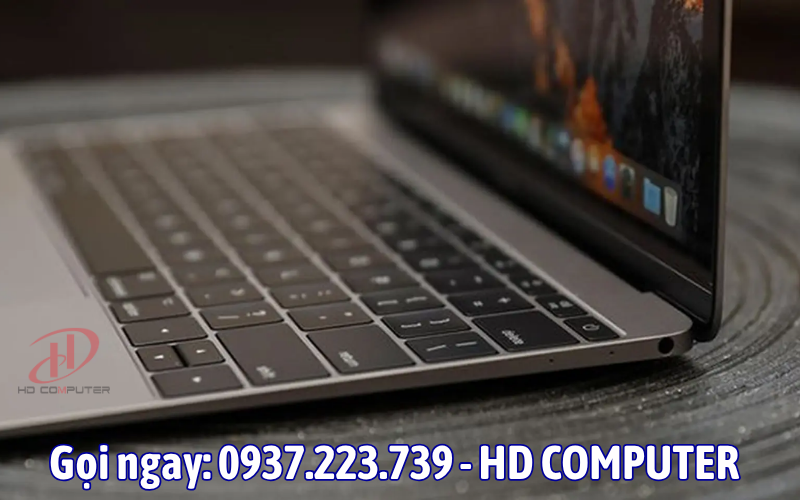 Chiếc laptop văn phòng pin trâu tốt nhất năm 2025