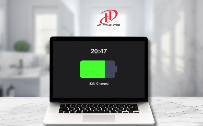 Laptop đang sạc bị lag