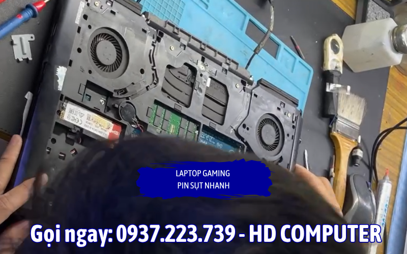 Laptop gaming pin sụt nhanh