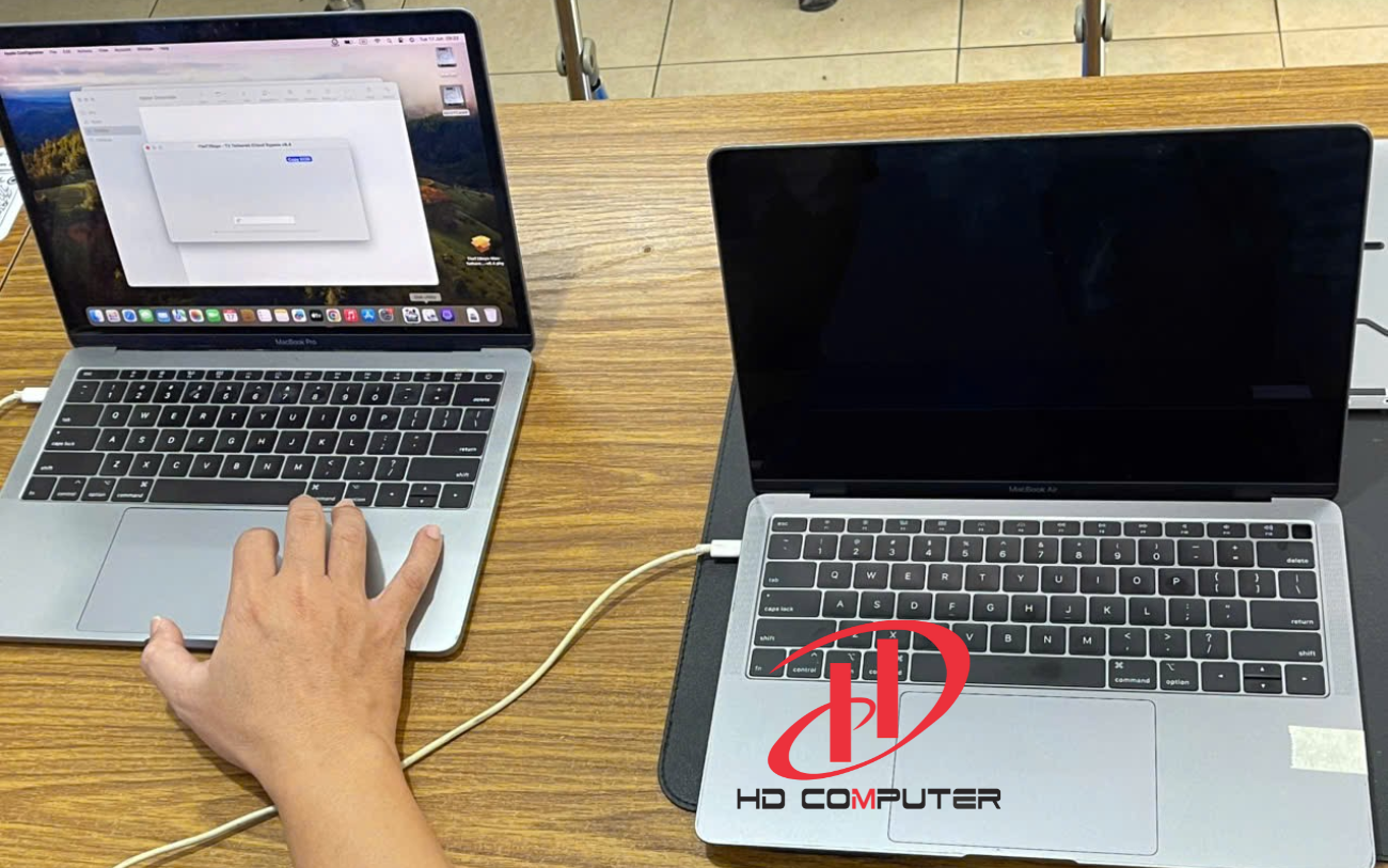 màn hình macbook bị chớp tắt