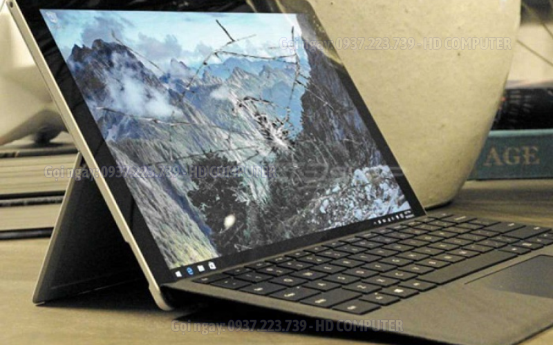 SURFACE BỊ CHỚP MÀN HÌNH KHI CẮM SẠC