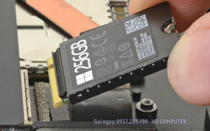 SURFACE CÓ THAY RAM ĐƯỢC KHÔNG