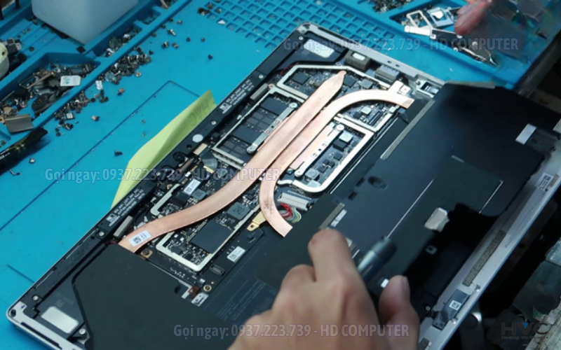 THAY MAIN SURFACE PRO 7 GIÁ BAO NHIÊU