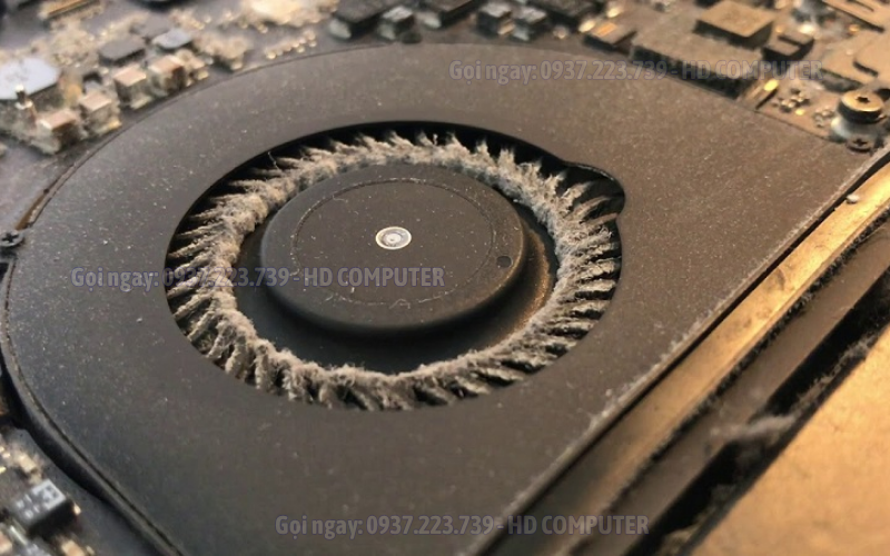 THAY QUẠT MACBOOK PRO 2020