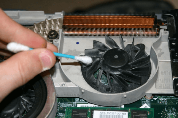 Cách khắc phục quạt tản nhiệt laptop kêu to