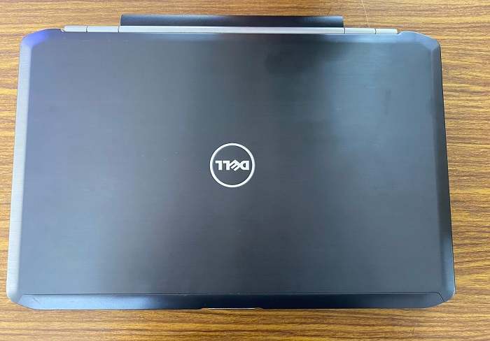 DELL LATITUDE E5520 - CŨ