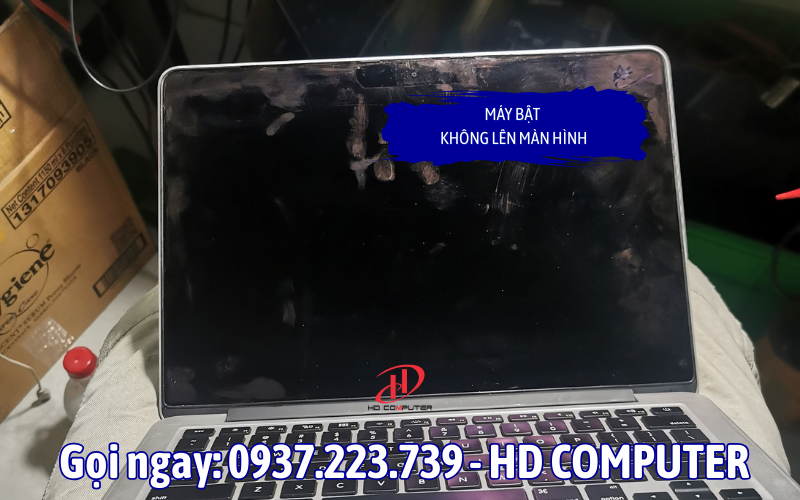 Máy bật không lên màn hình 