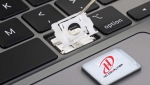 Bàn phím MacBook bị liệt – Có nên thay toàn bộ hay sửa từng phím?